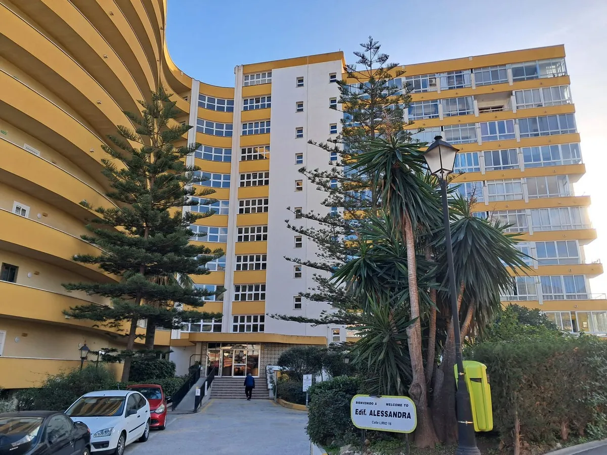 8d1e85ff-7207-47b1-a624-e4ca5edbd89e