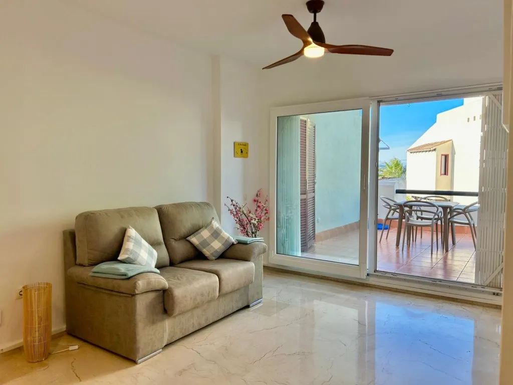 0f273bf8-5496-4ec2-82b4-13f5d44bcdba