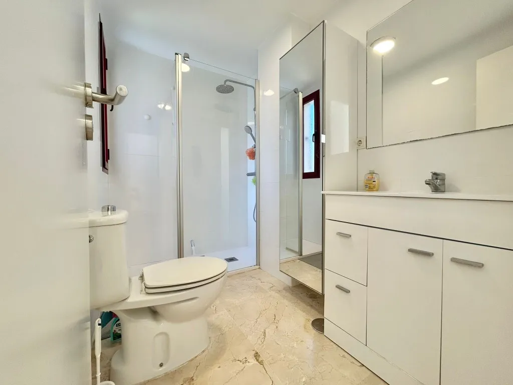 ff61b01f-3c65-42a2-b8ff-72236a23bdac