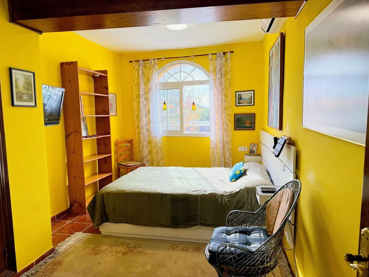 fe1e468b-325d-420d-9e43-f1b80ebf85e7