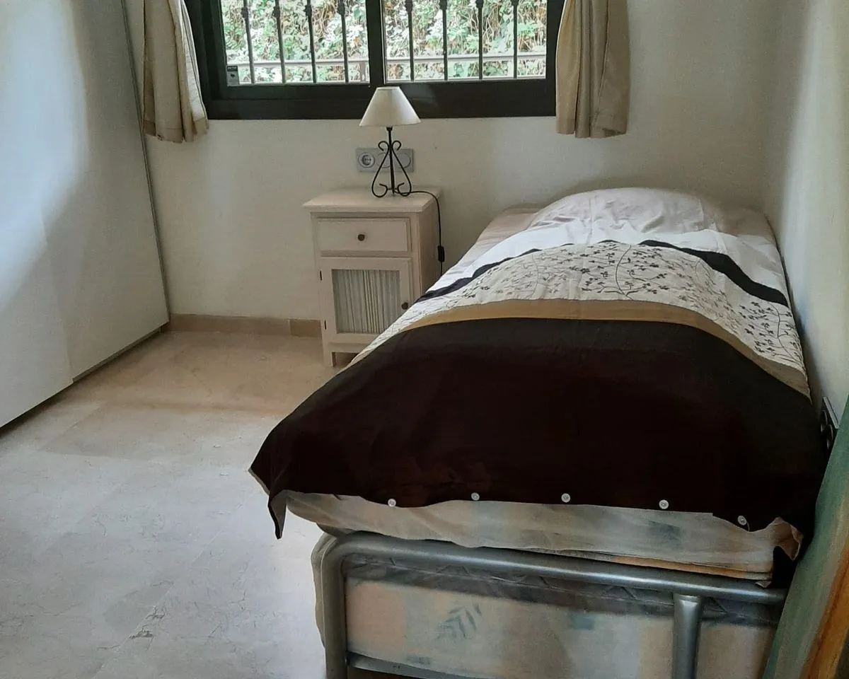 5da787ae-67c3-473c-9de6-7c5e01171dc6