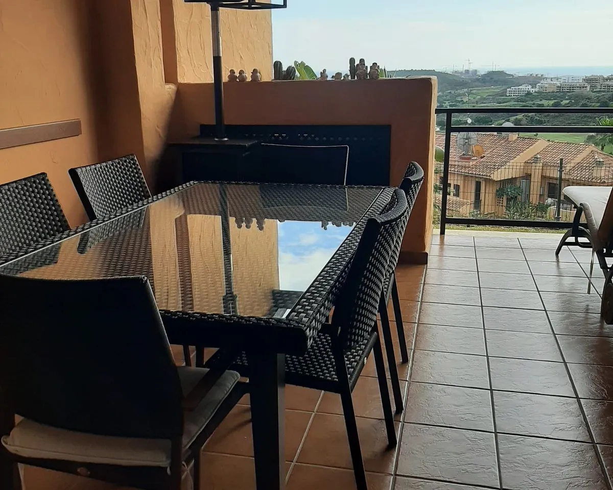 e4767741-c824-4c7f-8c92-e1670410cfa1