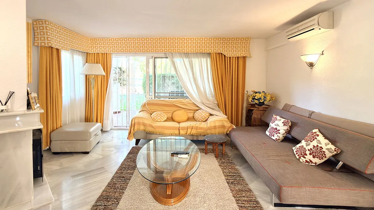 b3c54490-f02e-402b-814e-c781c763c781