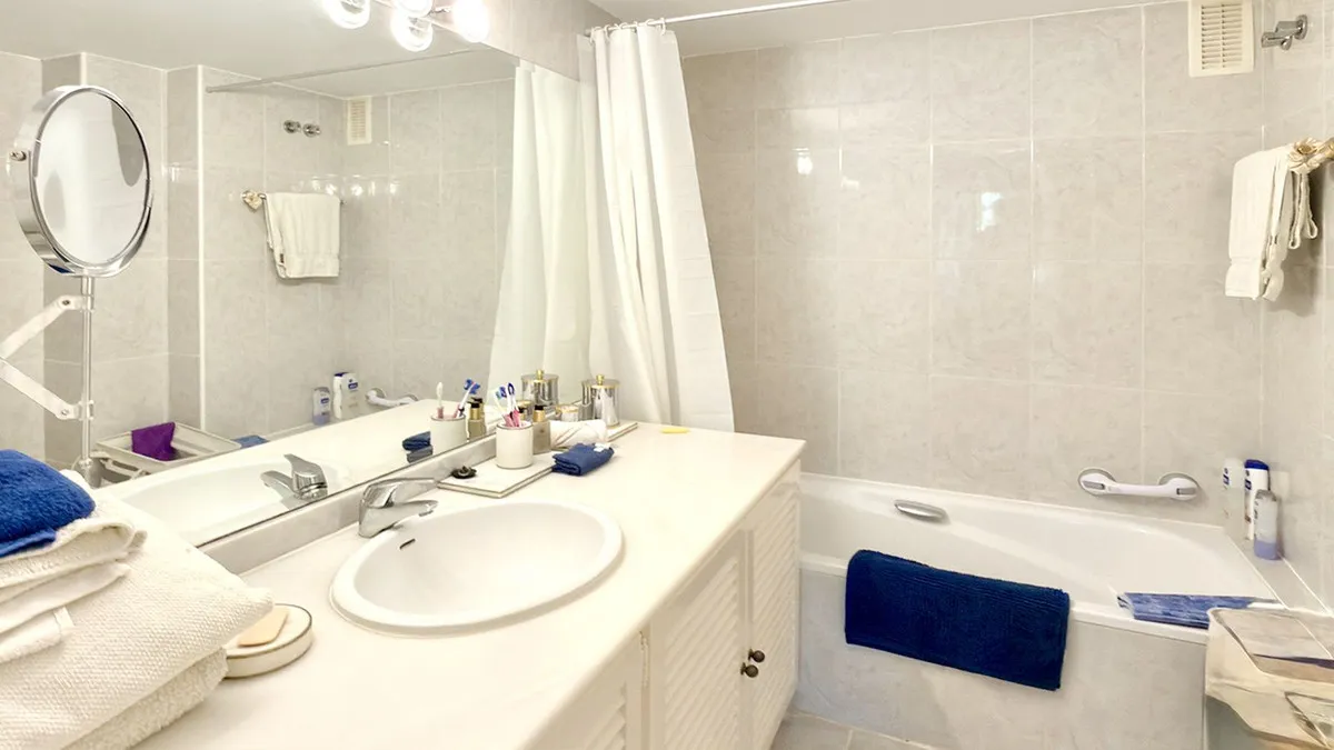 d5d248e0-d4a2-4389-9bd3-a2d17119c701