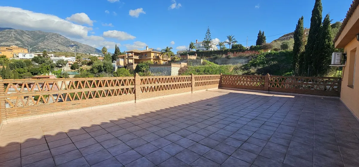 09a157ff-7734-4953-bcee-5edfb1fd9d29