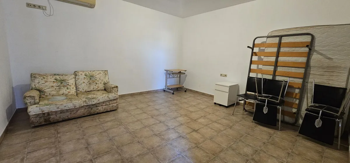 34b89784-d936-4906-82e3-39fd80c2d3ec