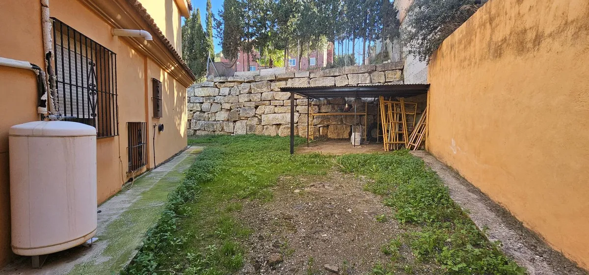 b2bf6054-f84d-44c5-b33c-98317f6a86d3