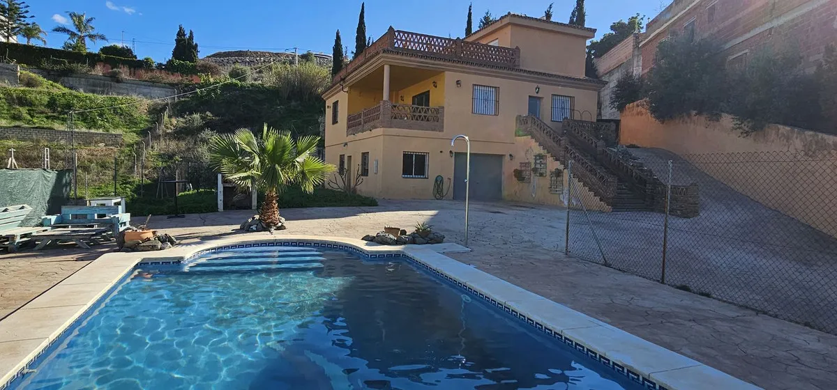Spacious El Hornillo Villa with Pool and Solar Panels