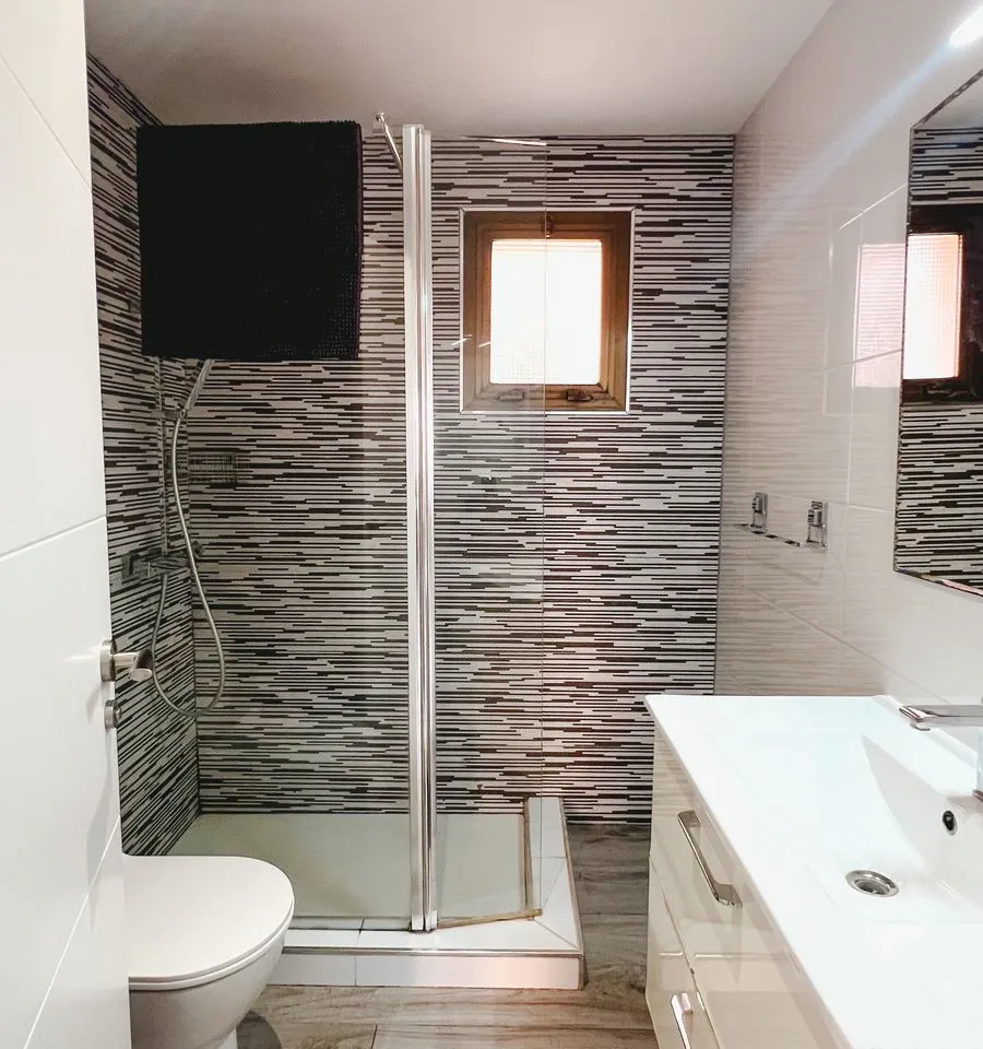 1d15f6bb-fe92-4b1d-ae0a-fe447b34910f