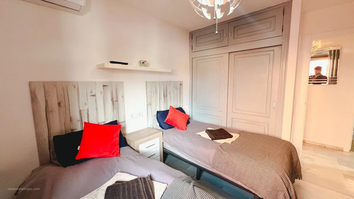 c7675fde-22c1-4599-9c31-7de21640d169