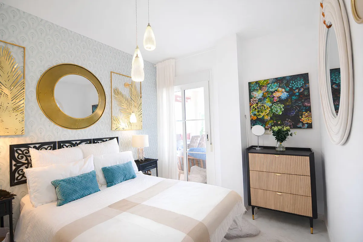 212e2bd9-a359-416b-88b9-64e8f5a5379c