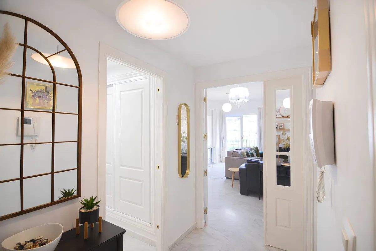 cb23b491-f518-4e5f-be5c-86a4993a205e