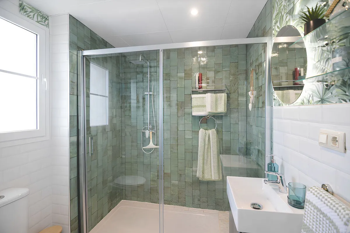 e26247db-8c93-4401-8f56-300d1faac375