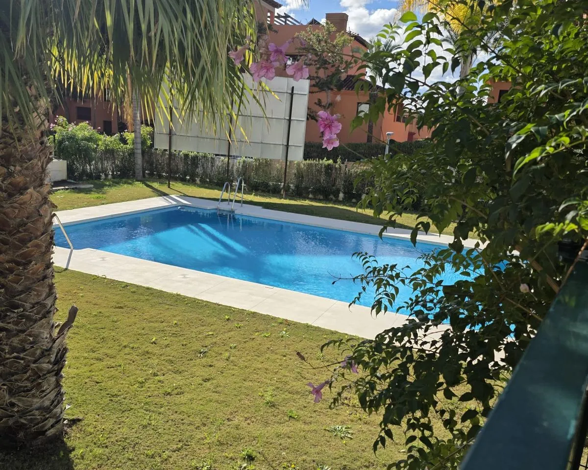 949e9e55-6413-4ff8-b6c8-a64f8557fbf0