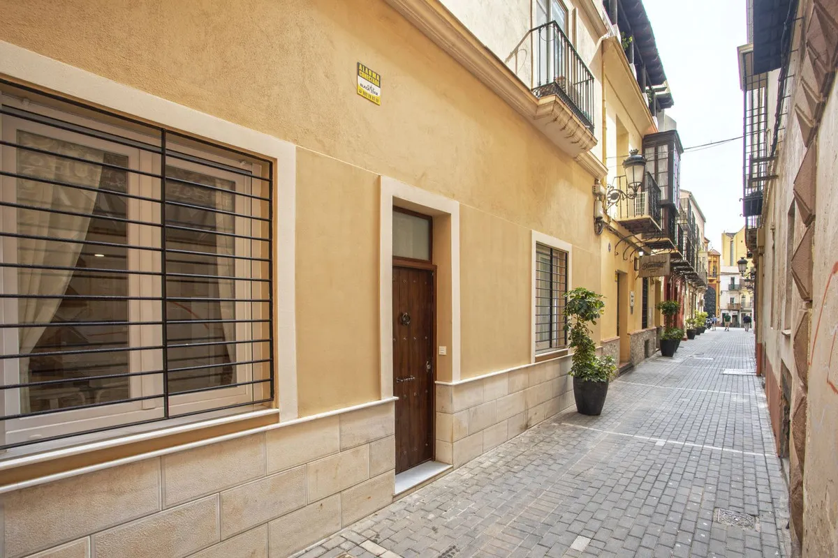 00e2b2fd-e4db-47a6-8fe7-6f92889d7f5f