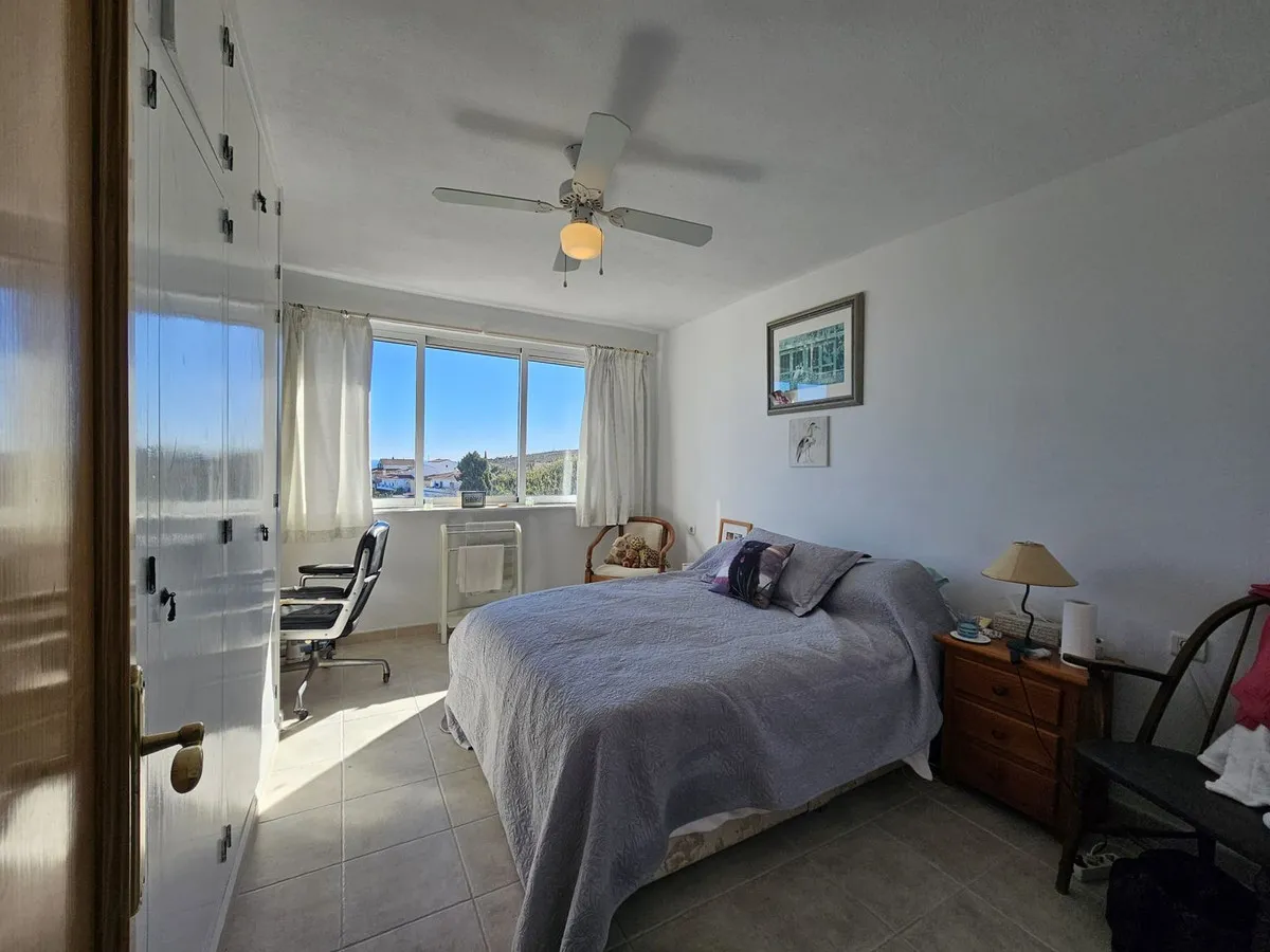 1e53802b-a07d-4090-971f-d13edc1a37e5