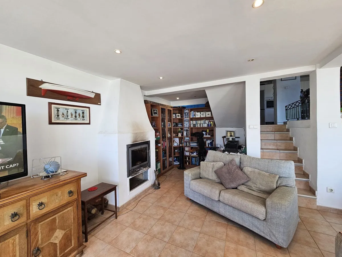 5659da3e-70d7-46c5-9eed-240759712c8a