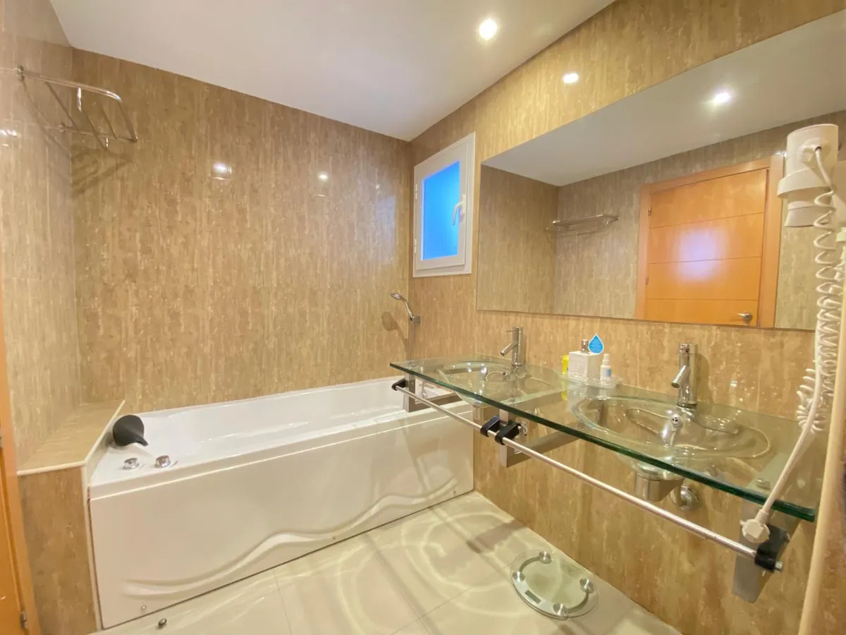 6385fa53-a980-44d3-8346-162f66b70a32