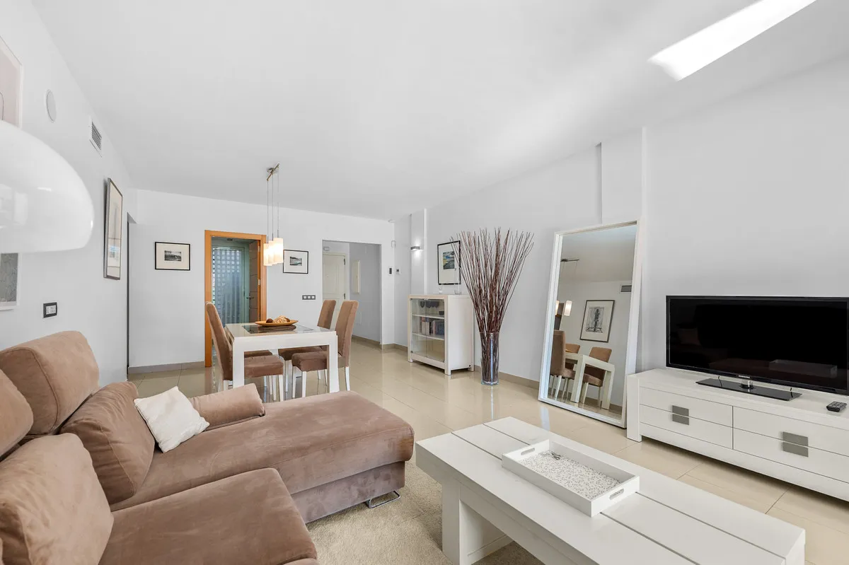 f2fec030-28c6-4b18-8c54-79d56ab33a0f