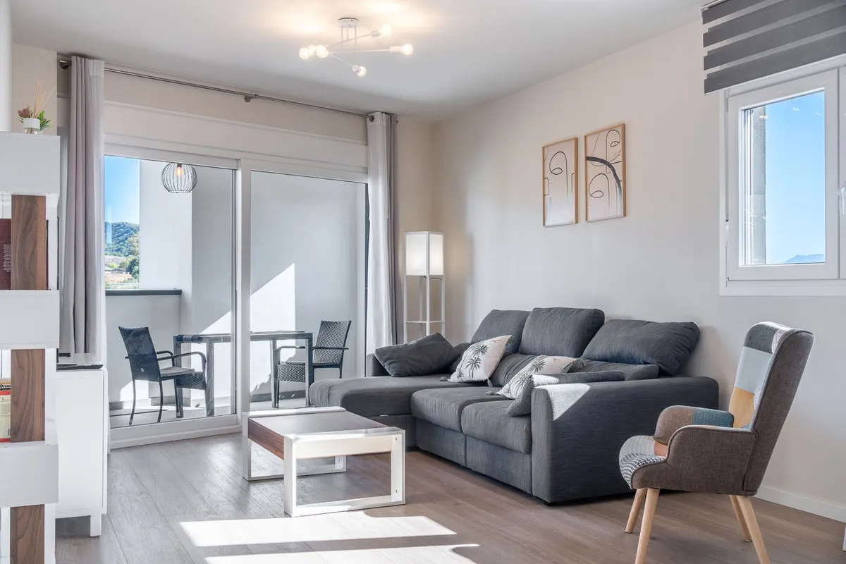 b23cd000-a027-4529-ac8d-f74bdc6d1e44