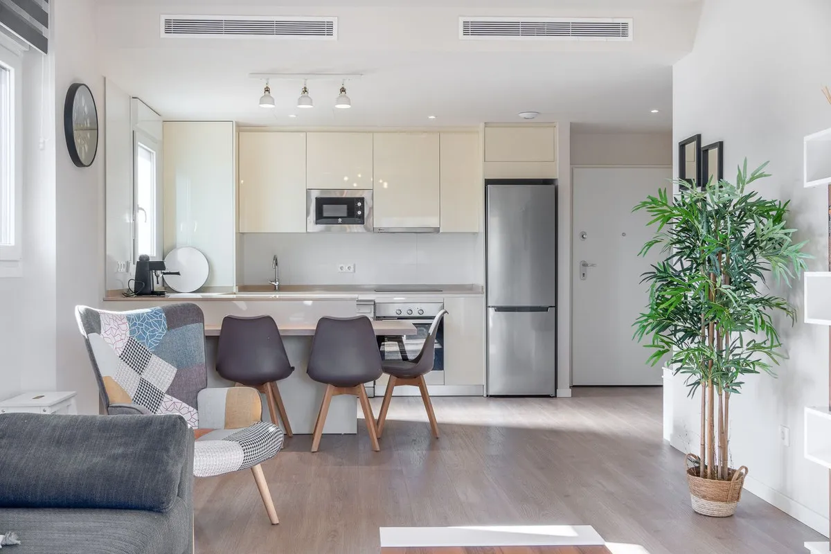 e31259c0-46e3-4884-ae3c-9a7dee72f41c