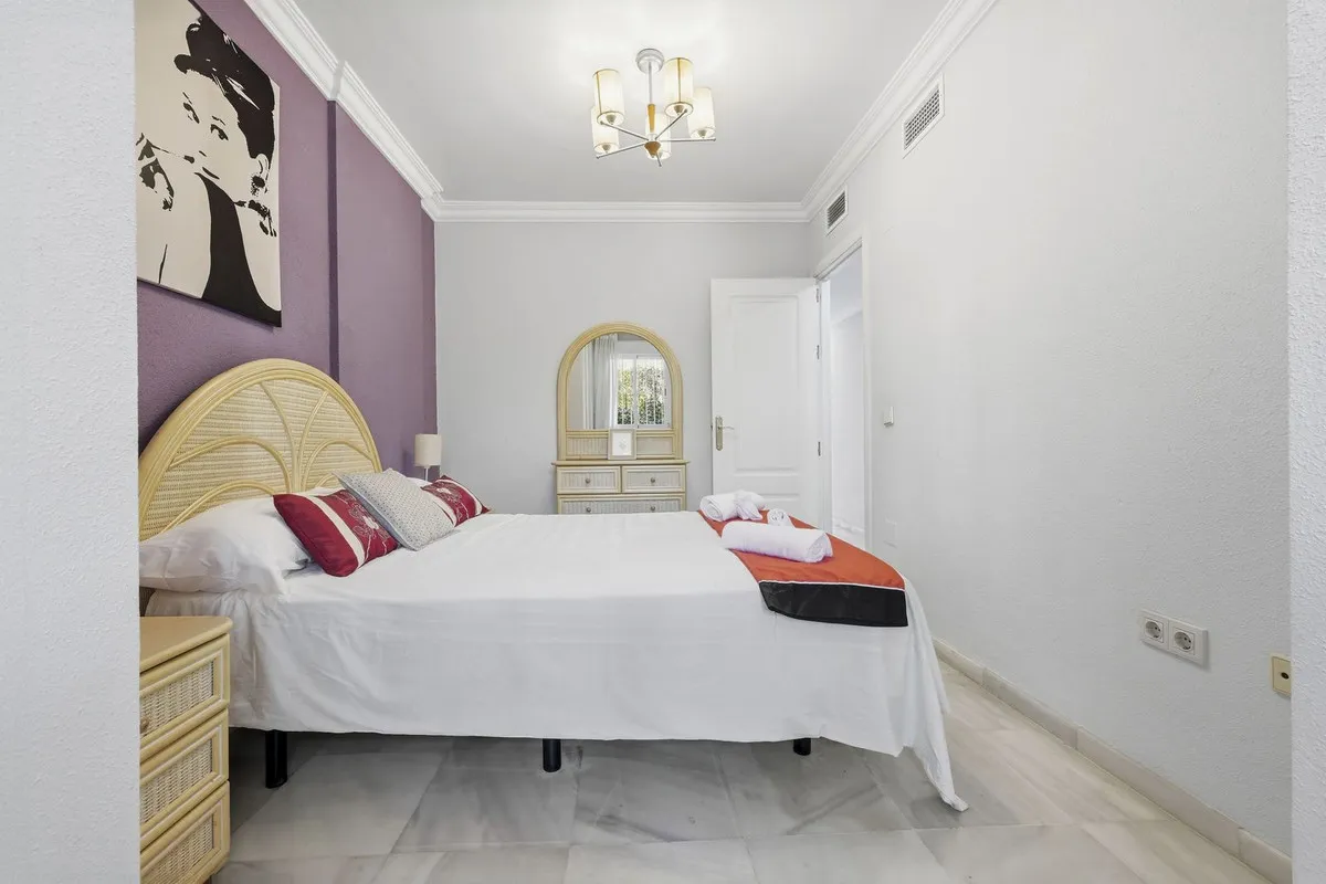 ce87cdec-d2fa-4e86-8881-57e98b474dd4