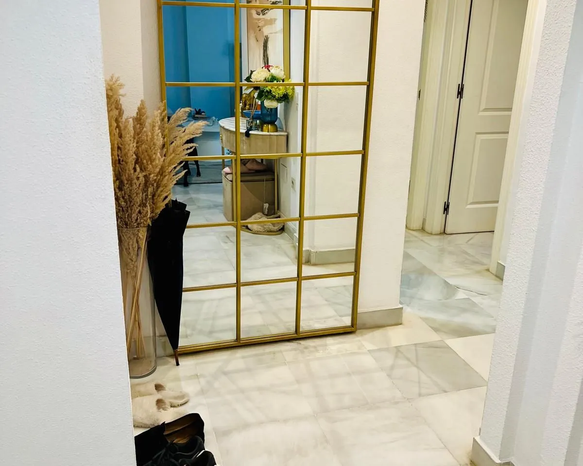 83fb1e12-3a61-4d21-b1d3-ecad799732d9