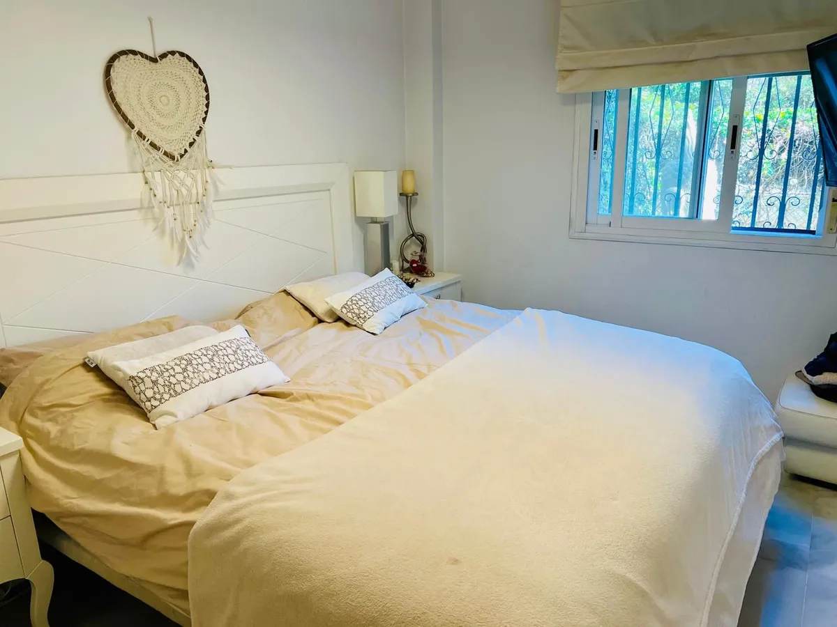 9a6b9e33-e2c3-4764-83db-e22e0071bd0f