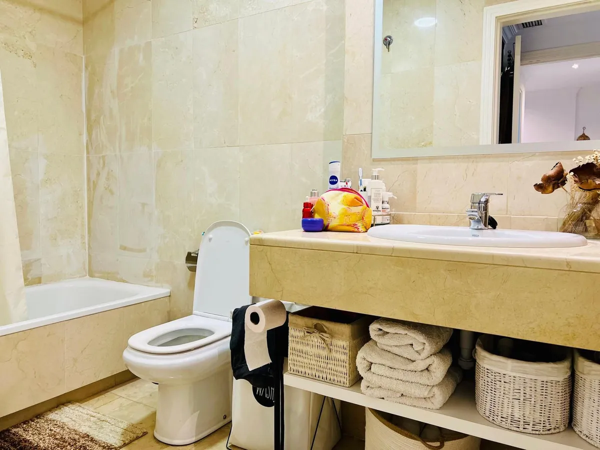 b8dc23b6-81fe-4be3-aaa3-d98791703fd9