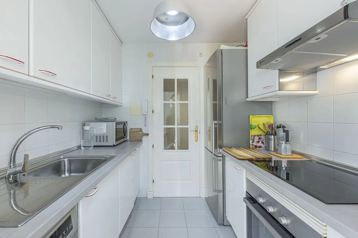 505b5790-ff36-4aea-a7a5-3e97f6bfc047