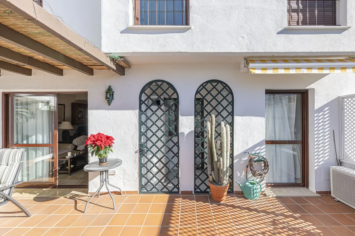 ee41c212-165a-4452-9300-cea266f0aaa3