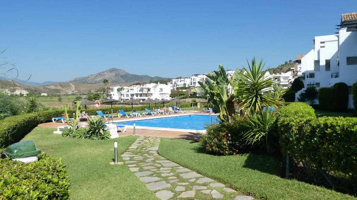 08c70b2f-c047-4b27-91b2-5676d754027b