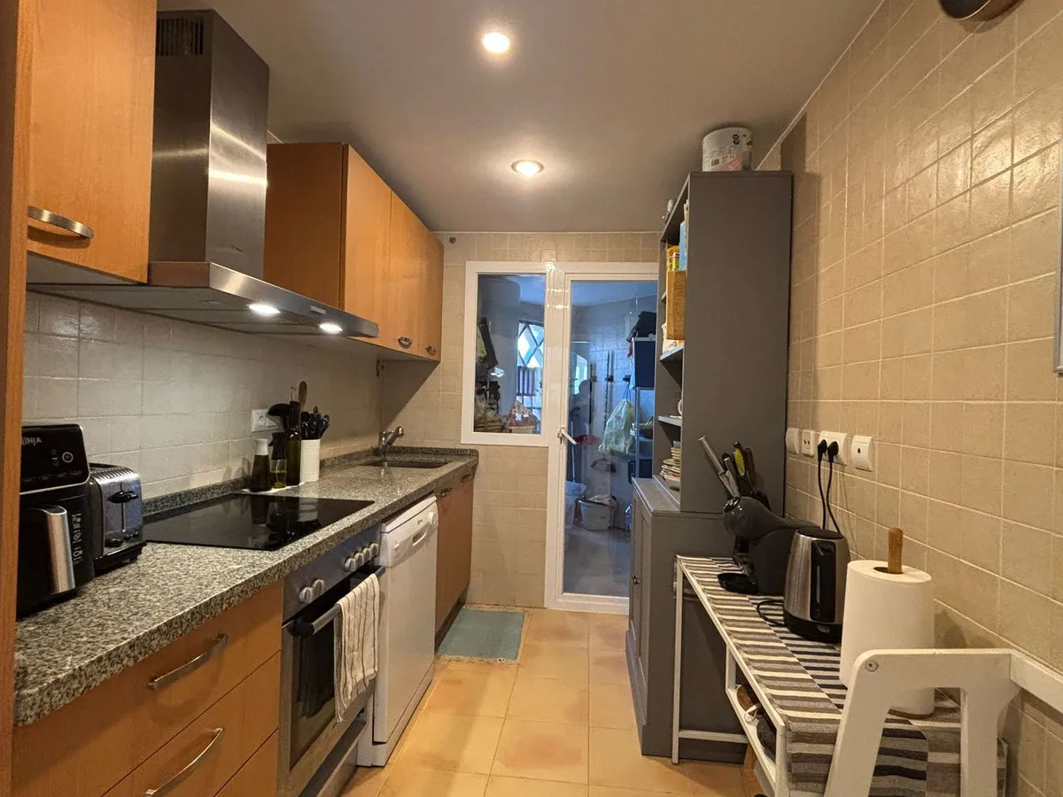 c94fd801-14cb-4e69-ad8c-99fddf81297d