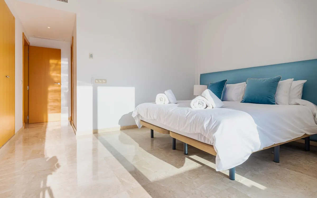 84b6fa02-abfd-4bba-9b08-f723855f6ca6