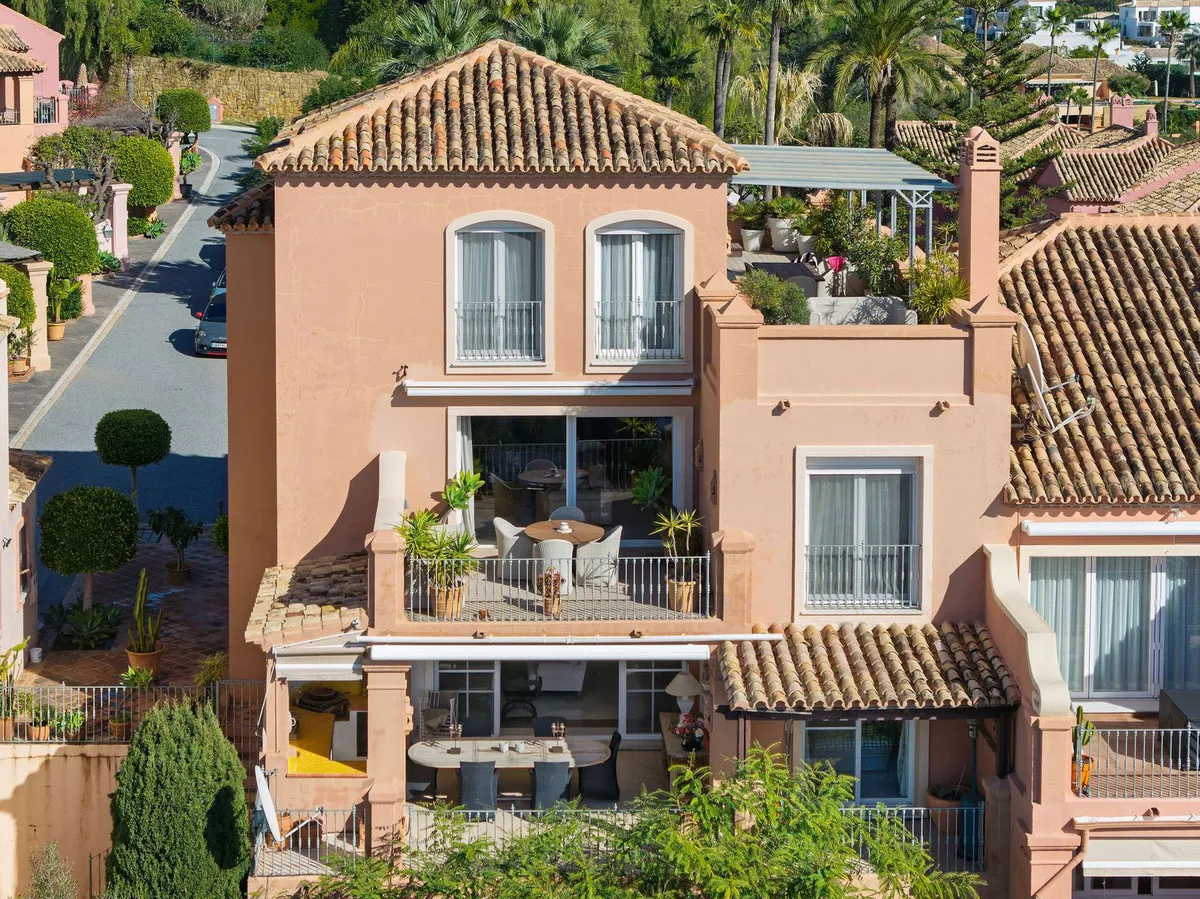 1b485c0f-0588-4752-bd4b-61ec2b675f92