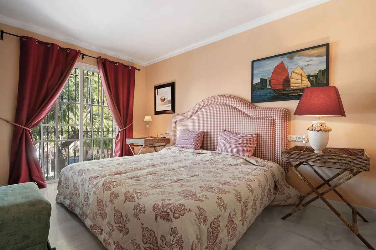 5ea8ae1f-1882-4dfa-af4f-ce7175635a3b