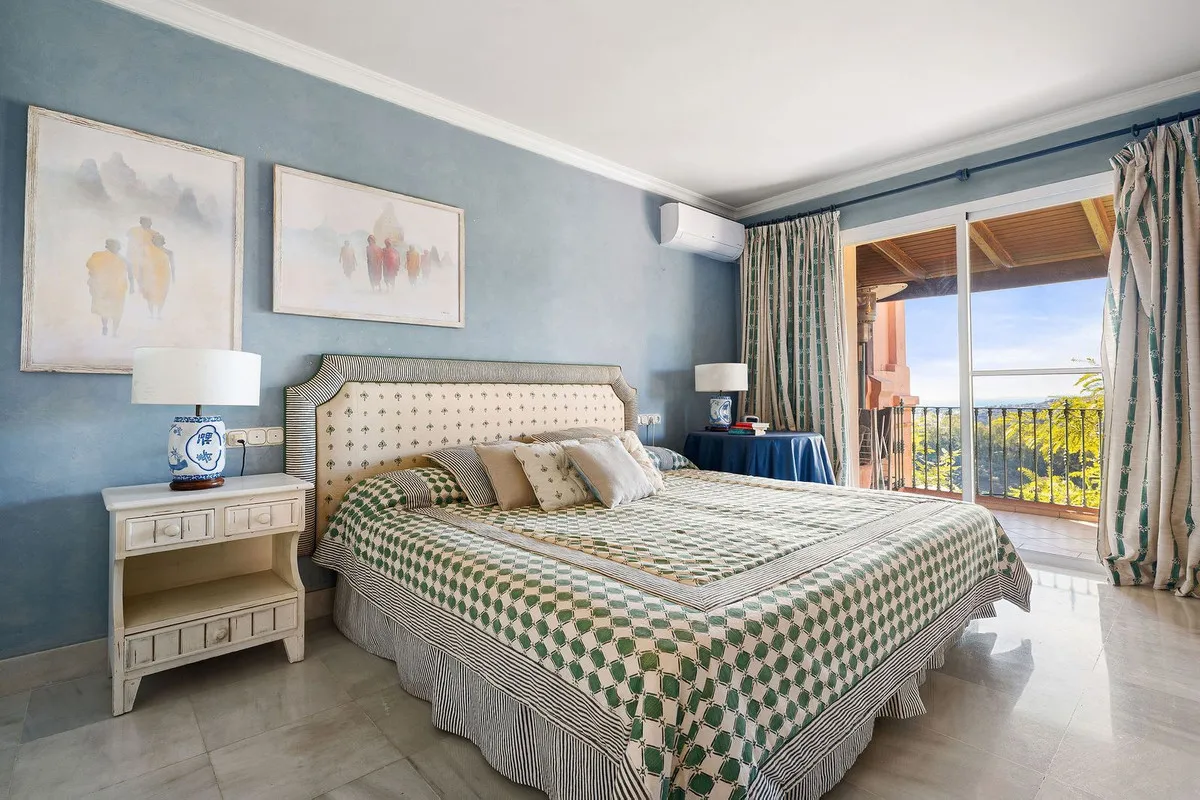 82ba41a6-fc42-4608-bf78-a8215a2a59d5