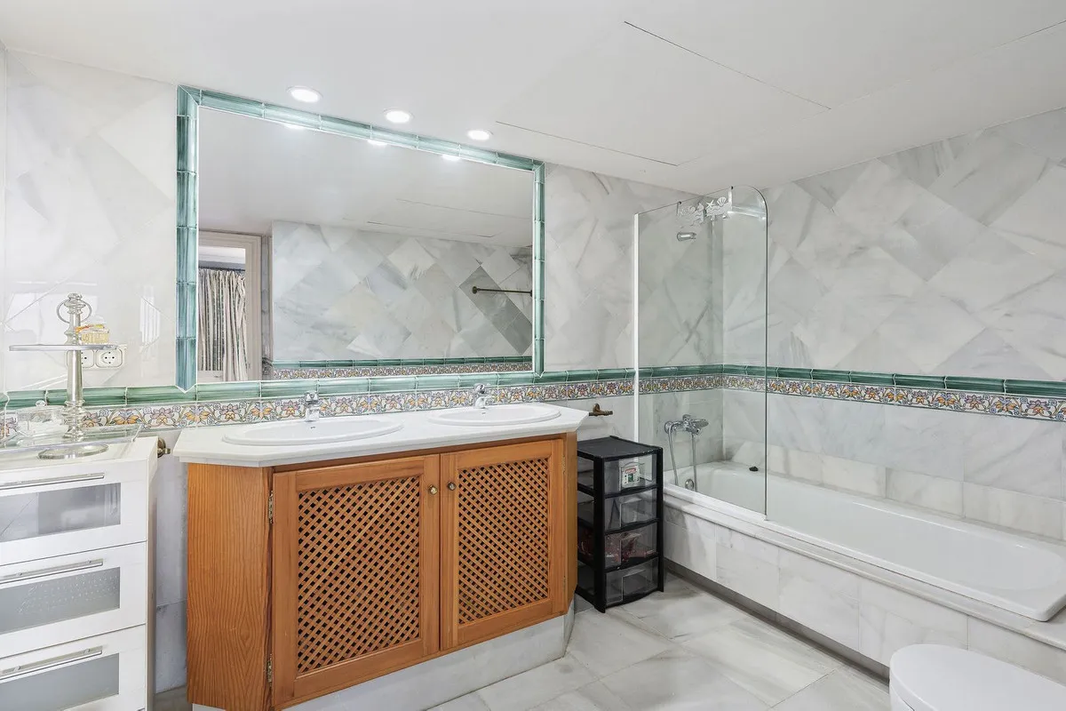 8e6a6385-541c-4075-b0fa-d83905256bb5