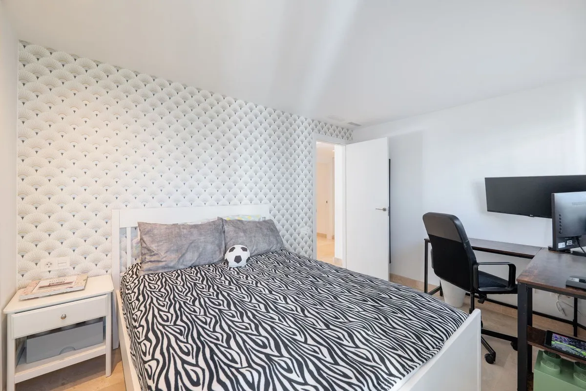 6d4a7cc9-f395-4022-83a2-b41b0bbd175f