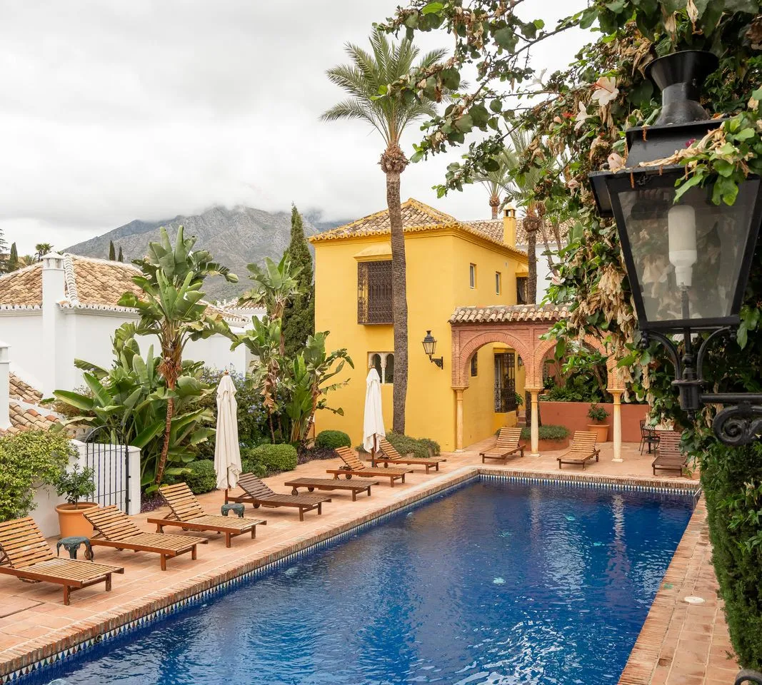 69ff0c47-166d-48a2-8172-db8a65ec3f97