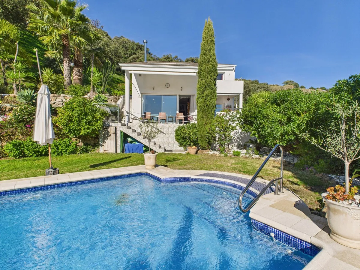 6886981b-6576-4637-9b86-2581fb025d5e