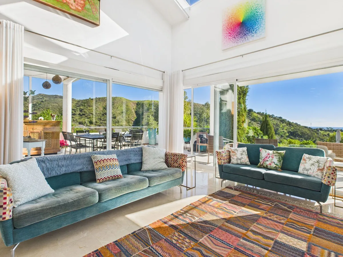 da39a793-4472-42f4-8e3e-821e7ee5c271