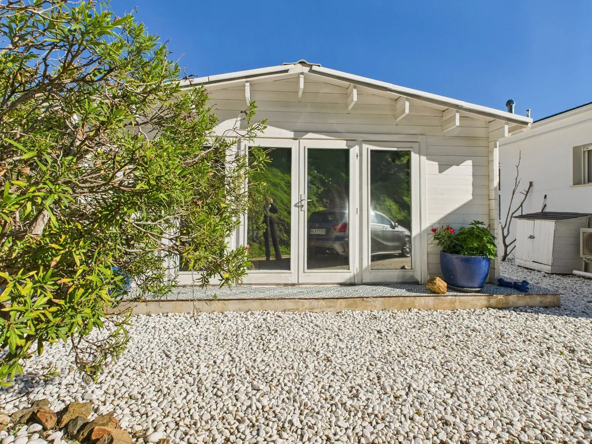 e482a1d2-406d-4a70-9e67-8ac9d4e1b979