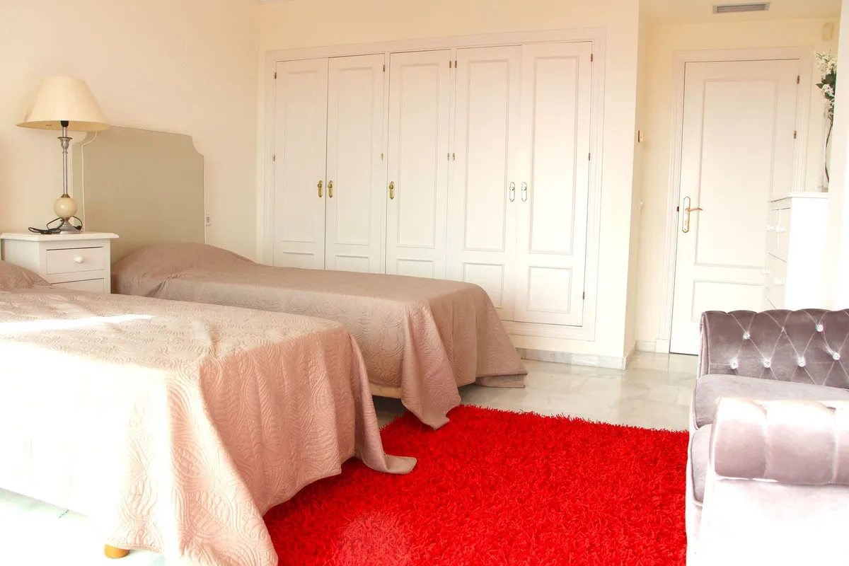 0506e1fc-a953-4316-bd62-ea4b747ff170