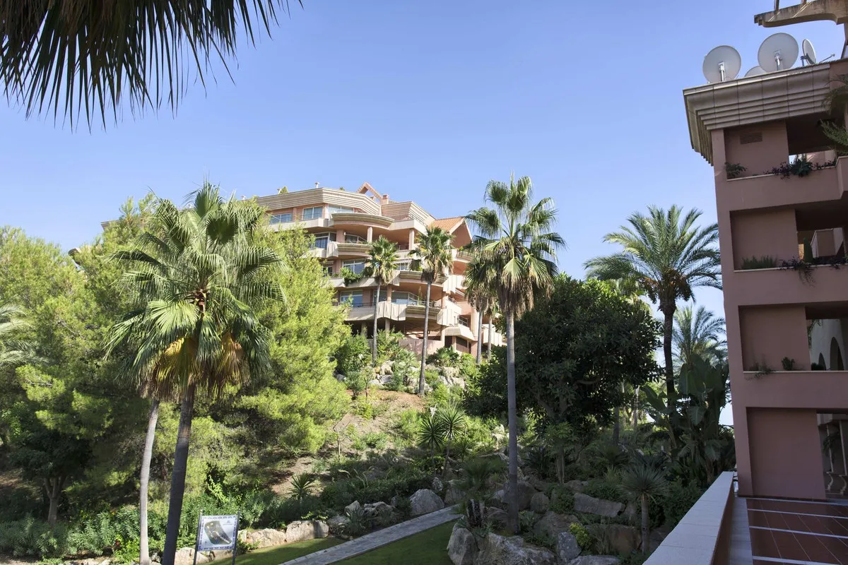 499c0983-527d-4809-83cc-23eb76162b09