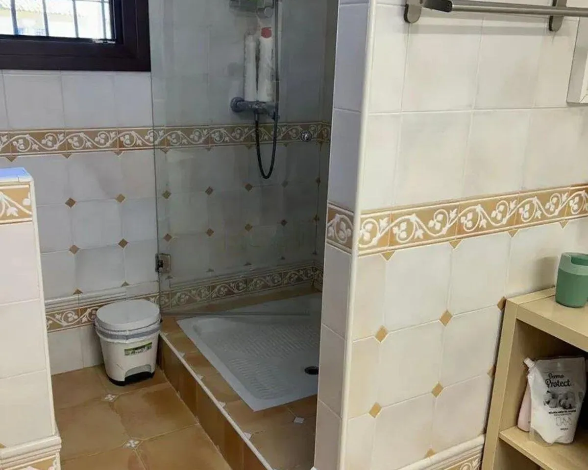 9c76266a-6100-4f57-9797-d69a3cf553e1