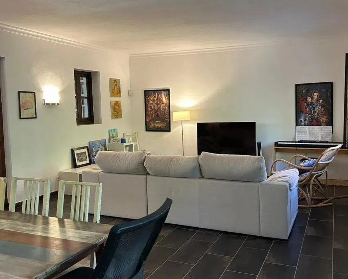 a9ed7ecd-9c13-48f9-ac03-9f39f7b8f8e8