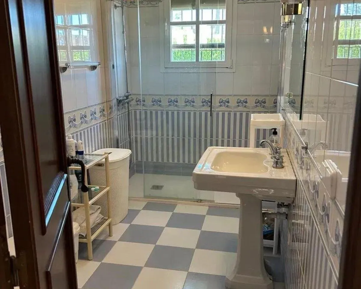 d920b5e3-22d5-41c2-acd1-9a84bed9b46c