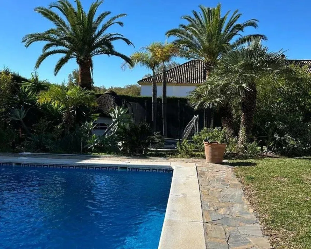 e0033579-738d-4aff-8b56-eaab027f9c96