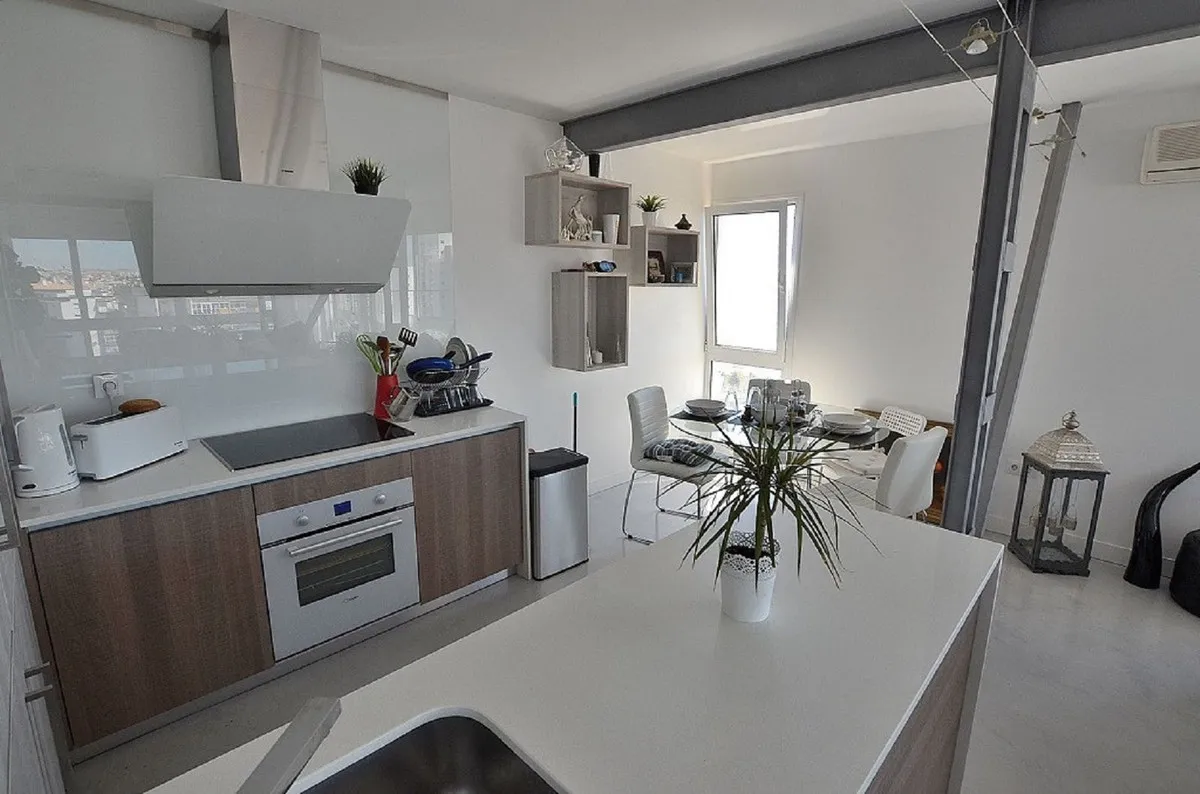 3063fa9d-5804-4c33-ba09-7d813a931f3b